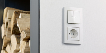 JUNG KNX Taster F 10 bei Höschel & Baumann Elektro GmbH in Apolda