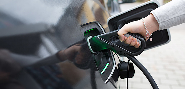 Elektro­mobilität bei Höschel & Baumann Elektro GmbH in Apolda